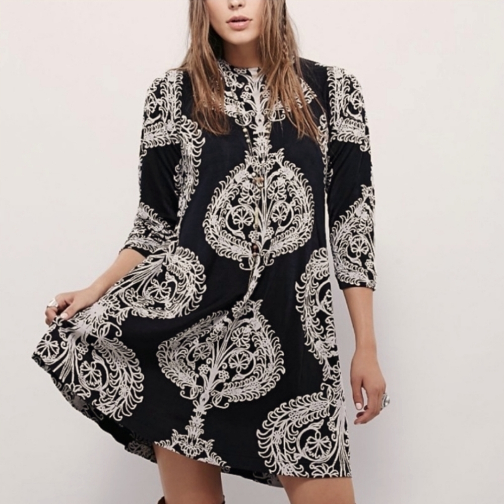 Free People Black & Taupe Medallion Mini Shift Dress Women’s XS - Picture 4 of 14